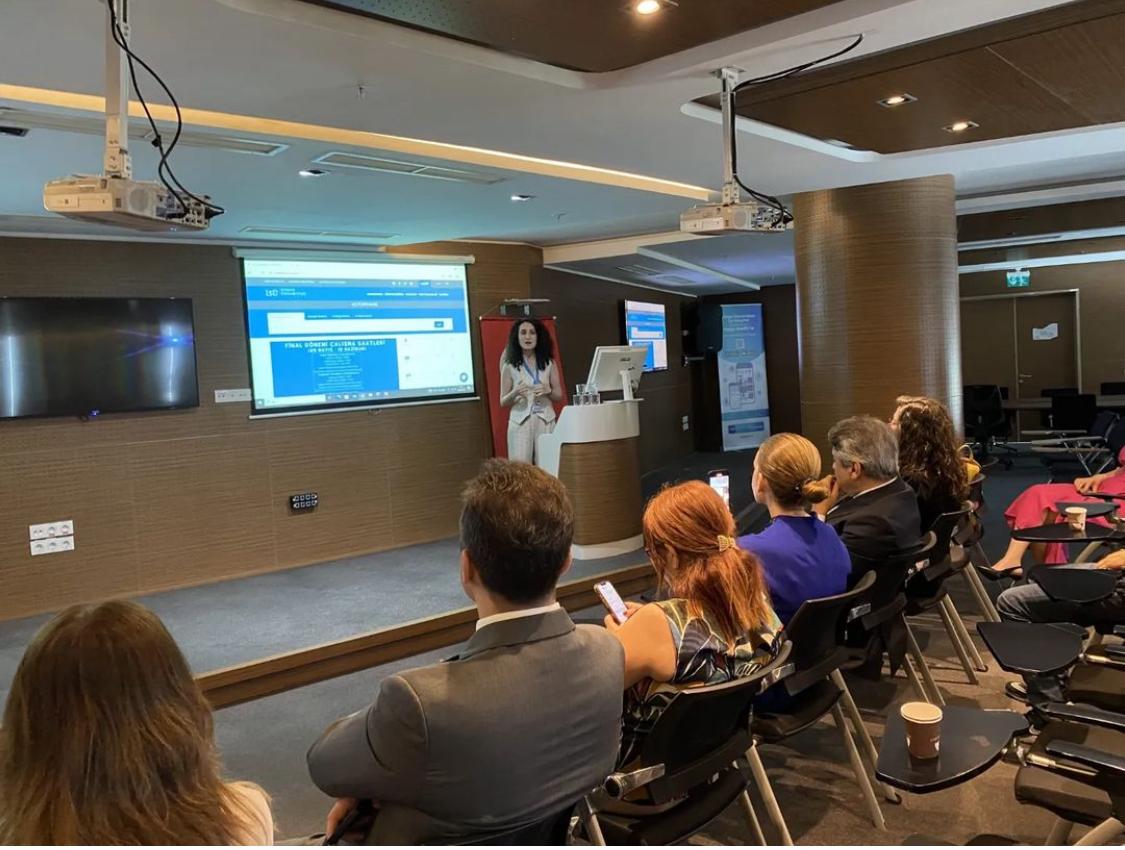 L%C4%B0V-3.jpeg